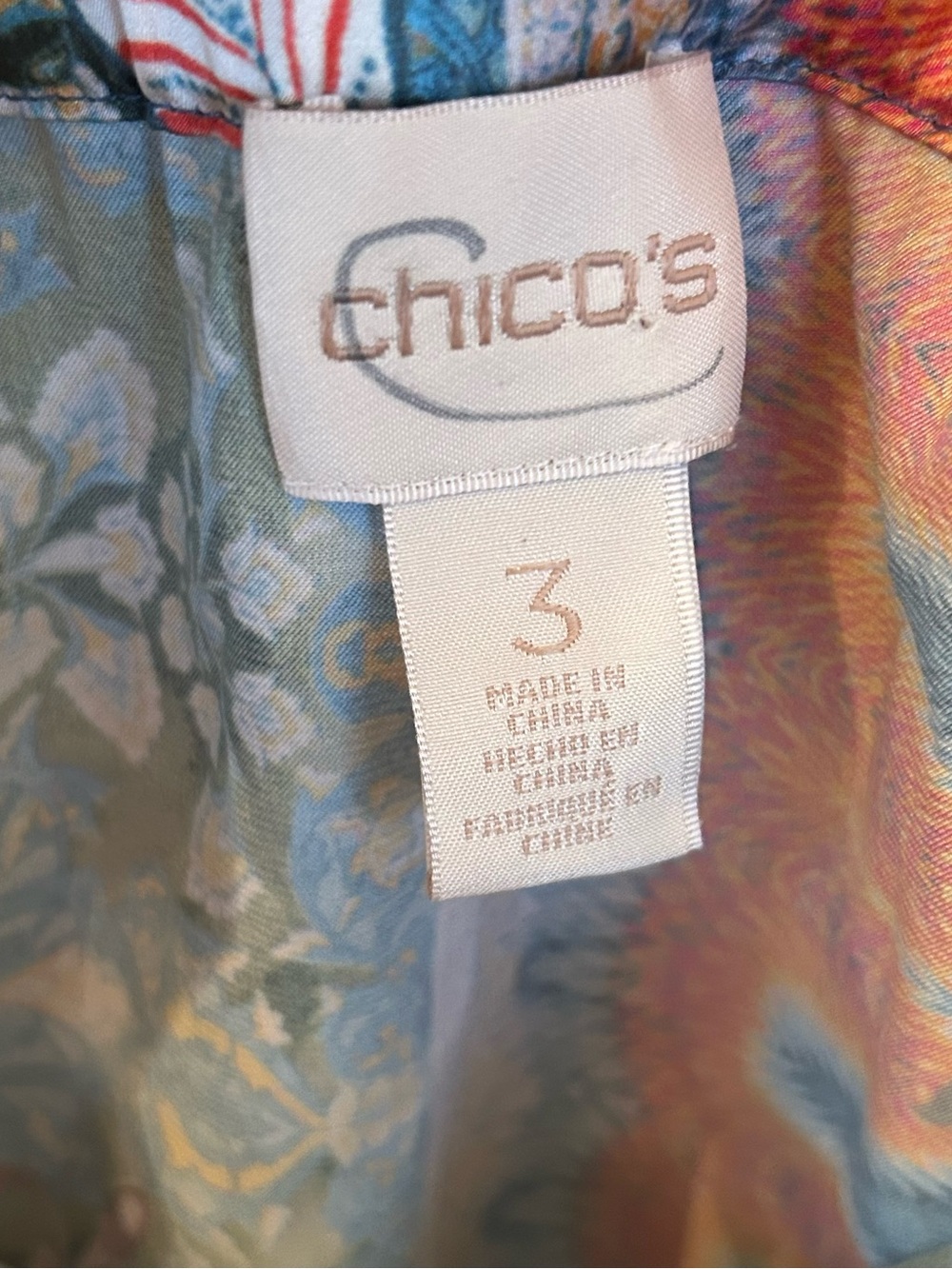 Chico’s Off Shoulder Asian Silky Floral Top Sz 3 or XL - Picture 5 of 7